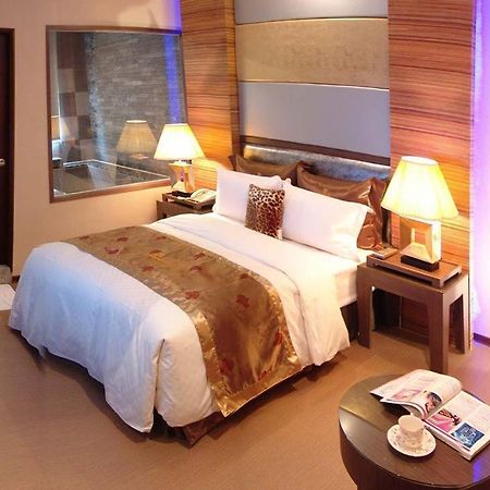 הואליין סיטי Spring Breeze Hotel מראה חיצוני תמונה