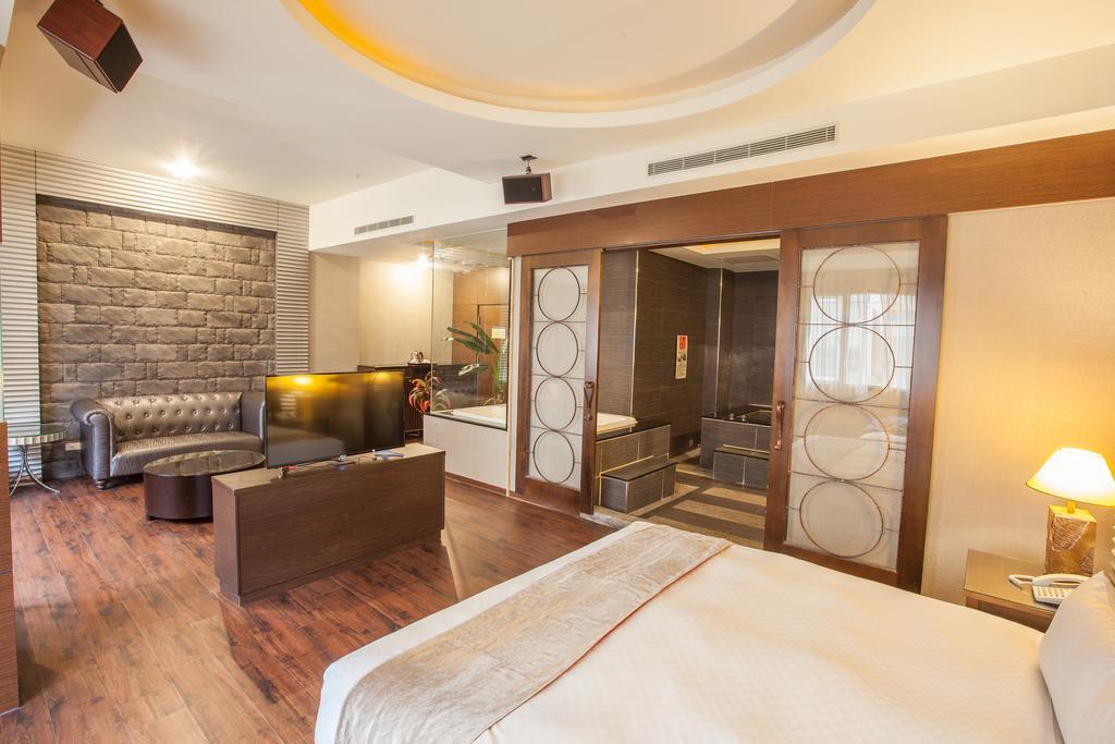 הואליין סיטי Spring Breeze Hotel מראה חיצוני תמונה