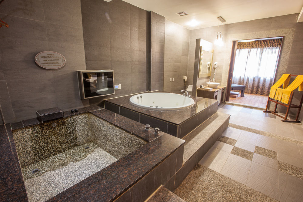 הואליין סיטי Spring Breeze Hotel מראה חיצוני תמונה